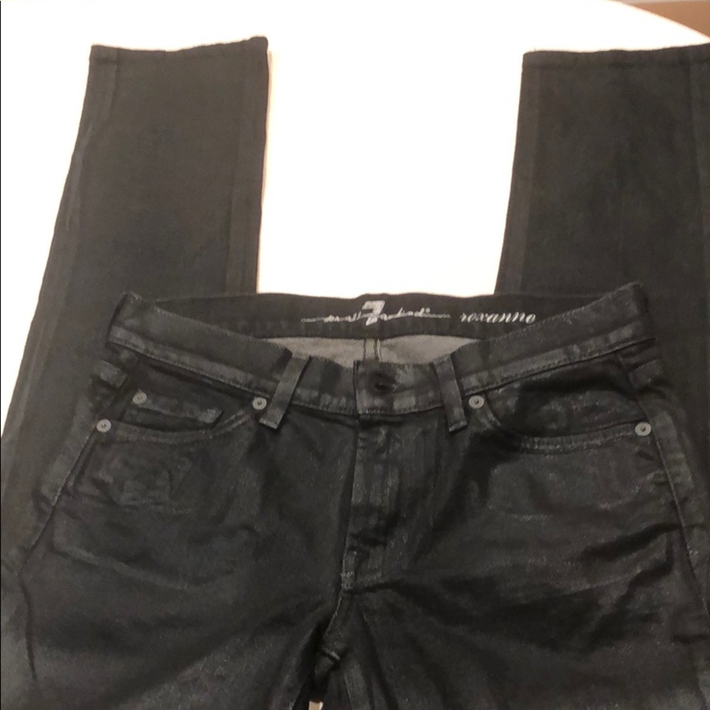 Super cute shiny black 7FAM size 27, skinny